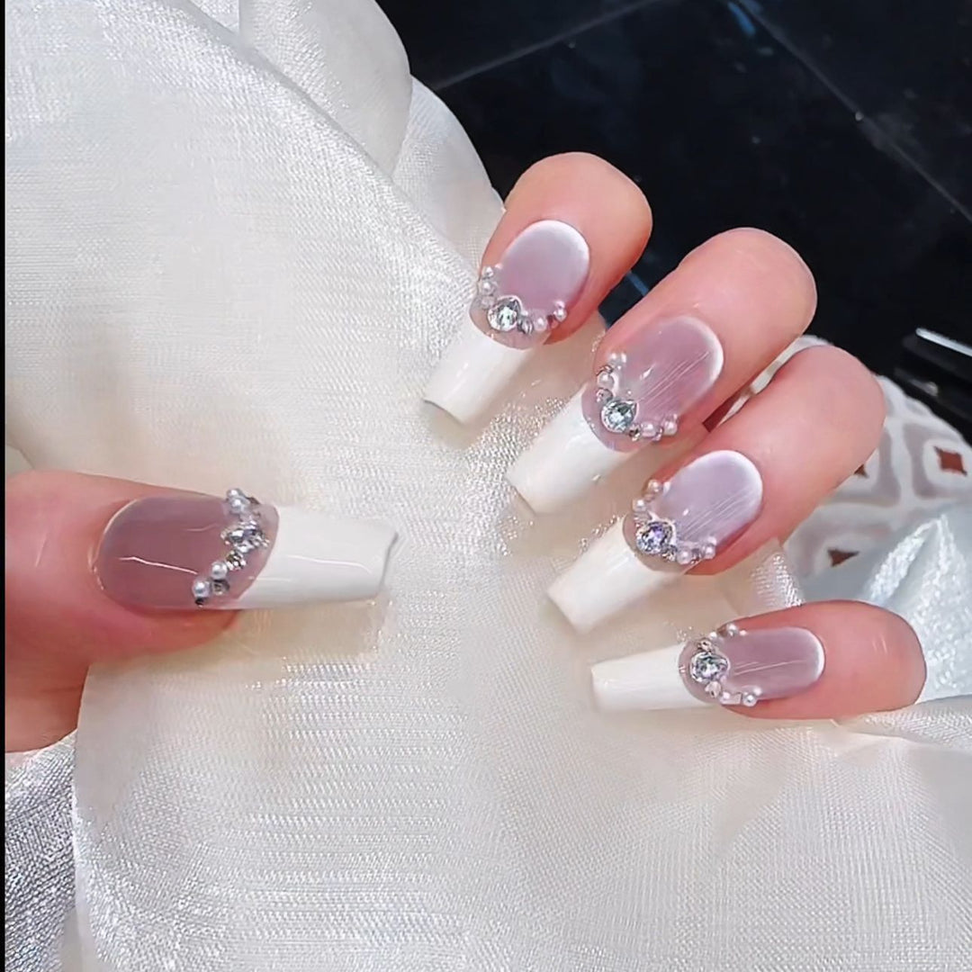 Elegant Nail Art Kalsten
