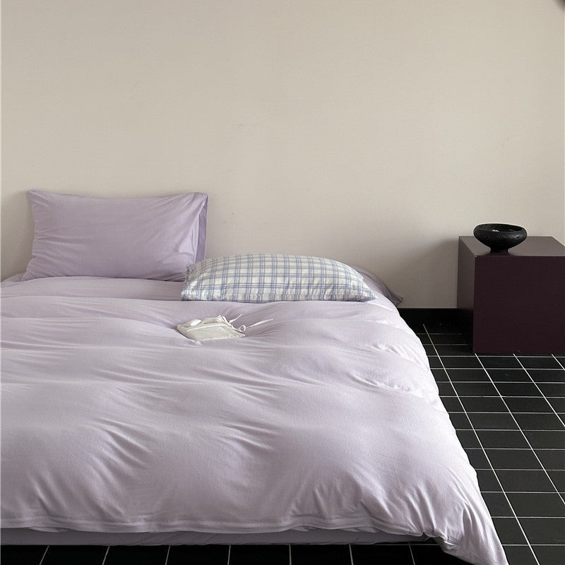 Minimalist Mako satin bedding set with extra-soft surface and easy-care weaving