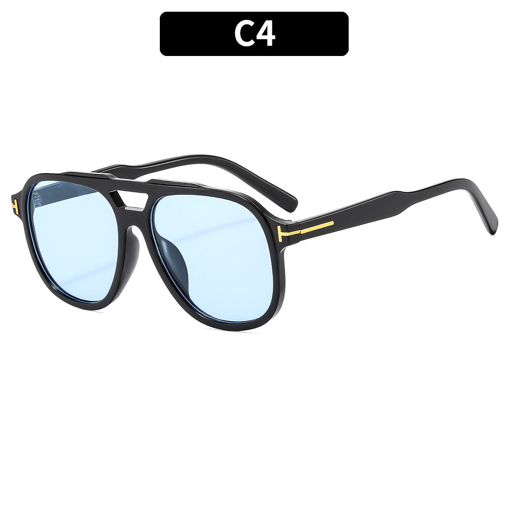 Retro-Inspired Square Frame Sunglasses