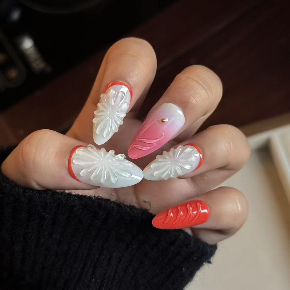 Handcrafted Floral Press-On Nail Set Kalsten