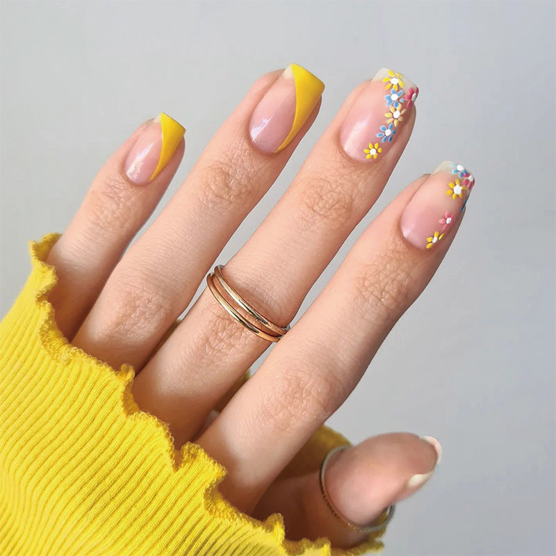Artful Nail Extensions with Floral Pattern Kalsten