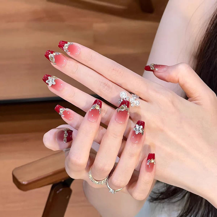 Glamorous artificial nails with elegant rhinestone design Kalsten