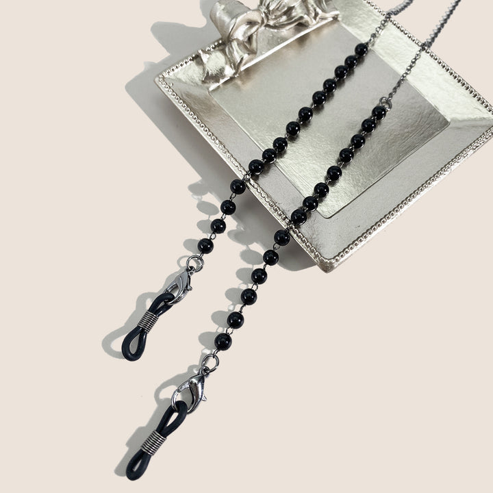 Elegant Pearl-Embellished Eyewear Chain Kalsten