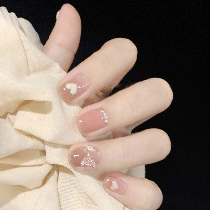 Artful nail extensions with an elegant leaf pattern Kalsten