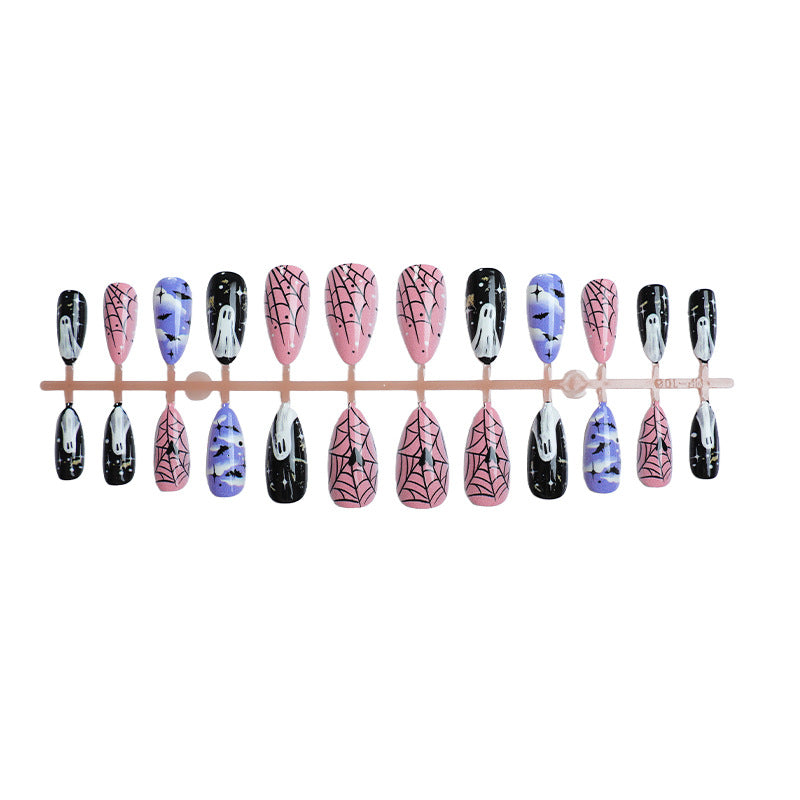 Halloween-Themed Nail Art Kalsten