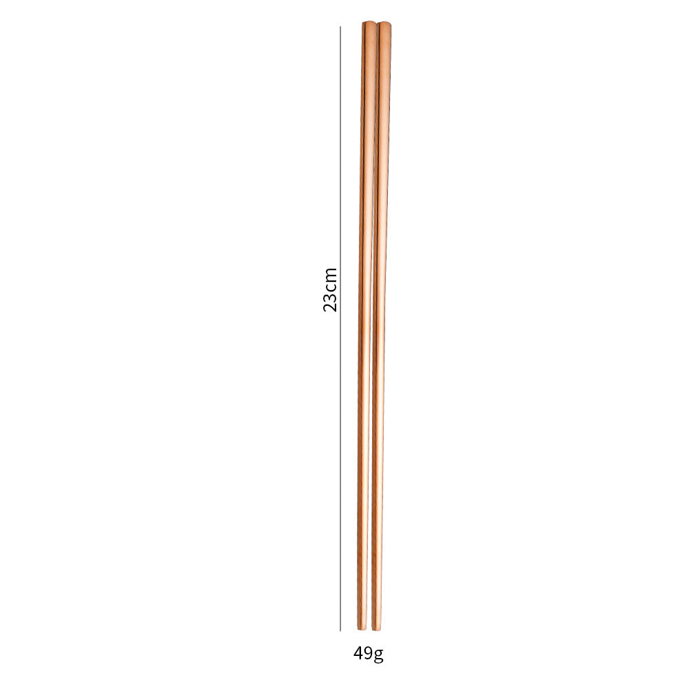 Elegant spoon with ergonomic design and polished surface Kalsten
