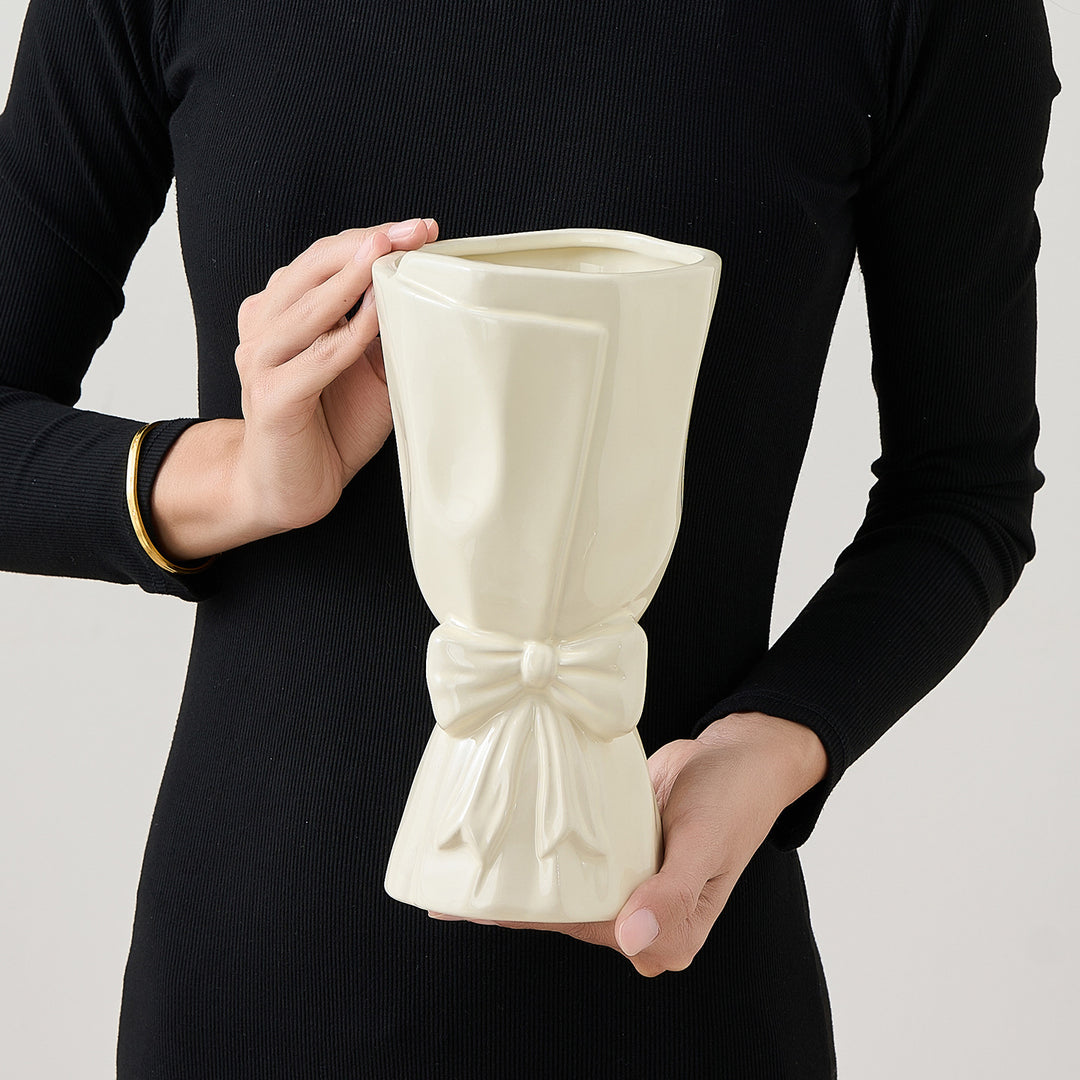Elegant ceramic flower vase Kalsten