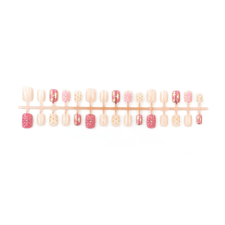 Floral Accent Artistic Press-On Nail Set Kalsten