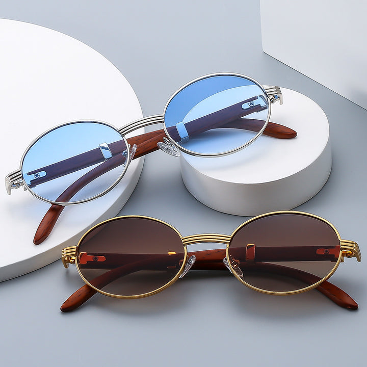 Vintage-Inspired Circular Sunglasses with Luxurious Golden Accents Kalsten