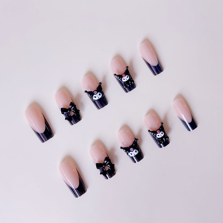 Artificial nail set with festive winter motifs and playful shiny accents Kalsten