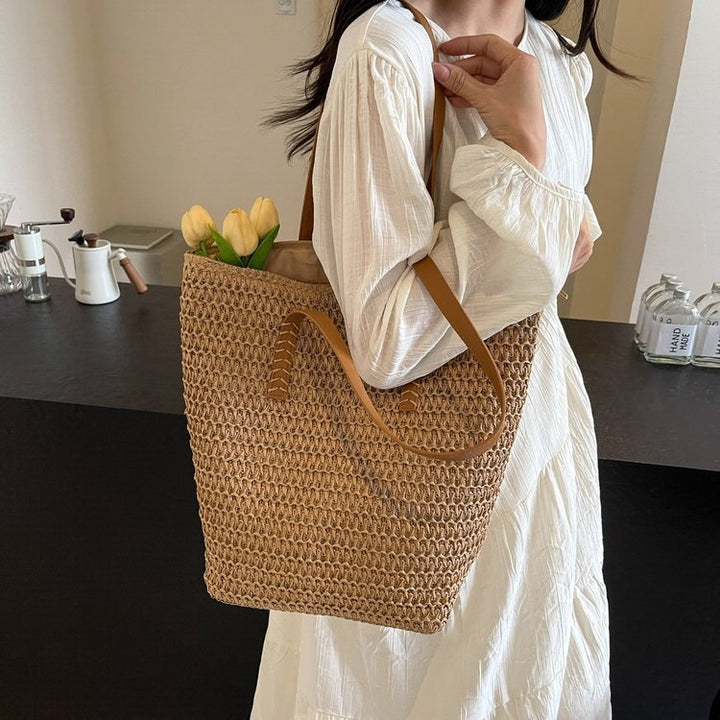 Handbag Made Of Naturally Braided Material Kalsten
