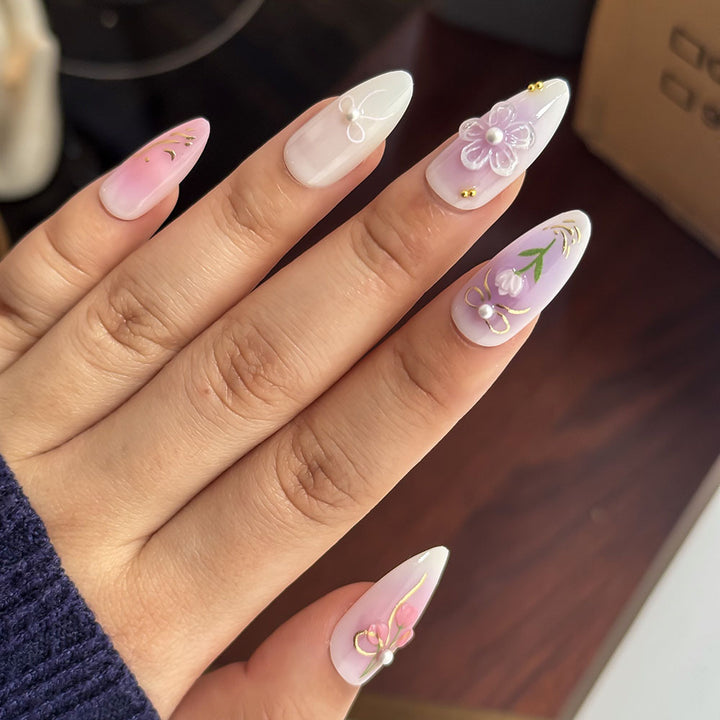 Elegant Floral-Design Press-On Nail Set Kalsten