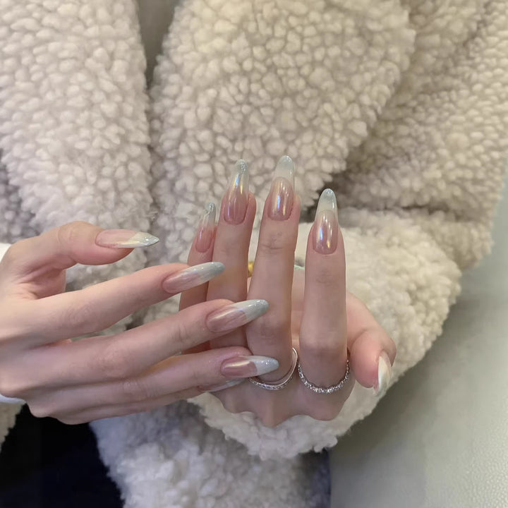 Elegant and Shiny Artificial Nails Kalsten