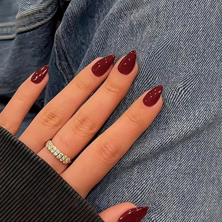 Glossy Stiletto Press-On Nail Set Kalsten