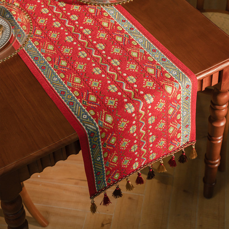 Decorative Geometric Pattern Table Runner