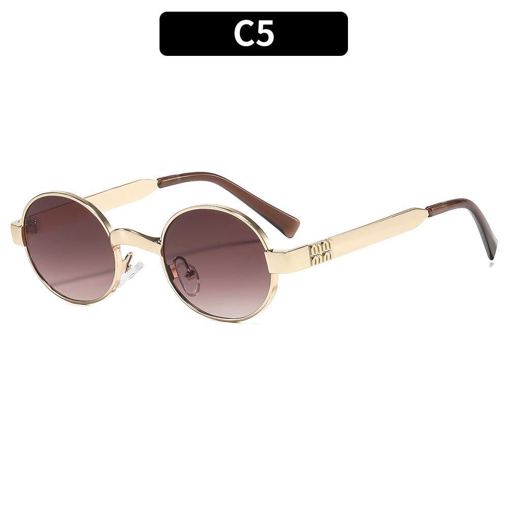 Vintage-Inspired Round Frame Sunglasses