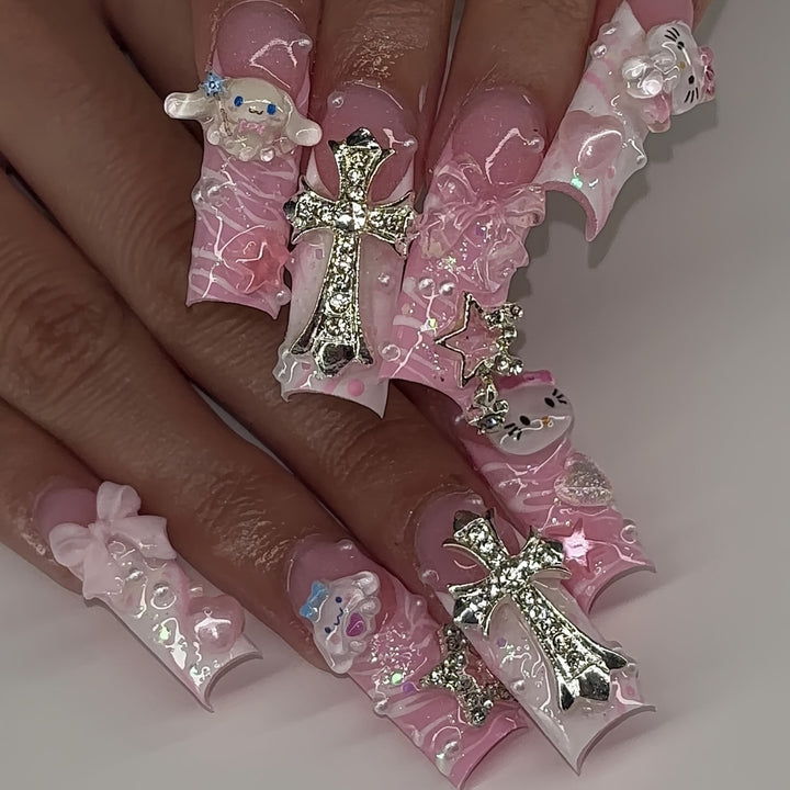 Artificial nail set with playful 3D design Kalsten