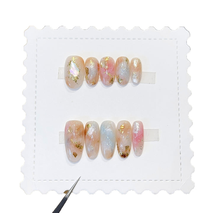 Artificial nails with glamorous metallic details and sparkling design Kalsten