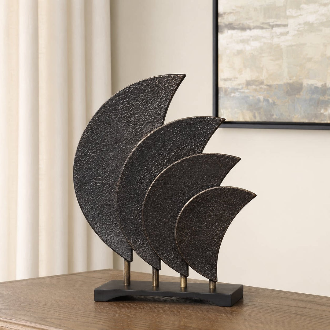 Artistic Abstract Leaf Sculpture