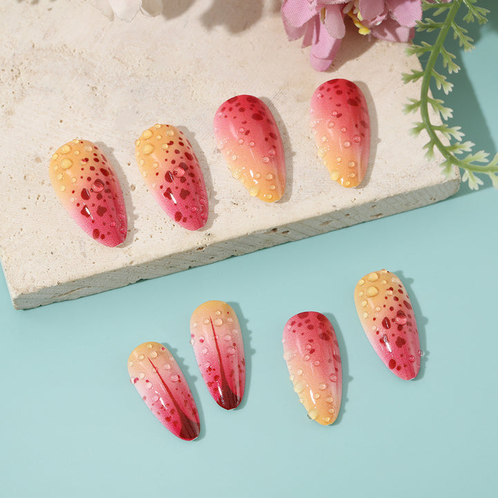 Creative artificial nails with appealing ombre and glitter effects Kalsten