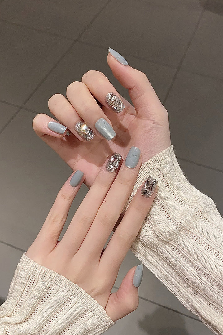 Elegant Gel Press-On Nails with Rhinestone and Glitter Accents Kalsten