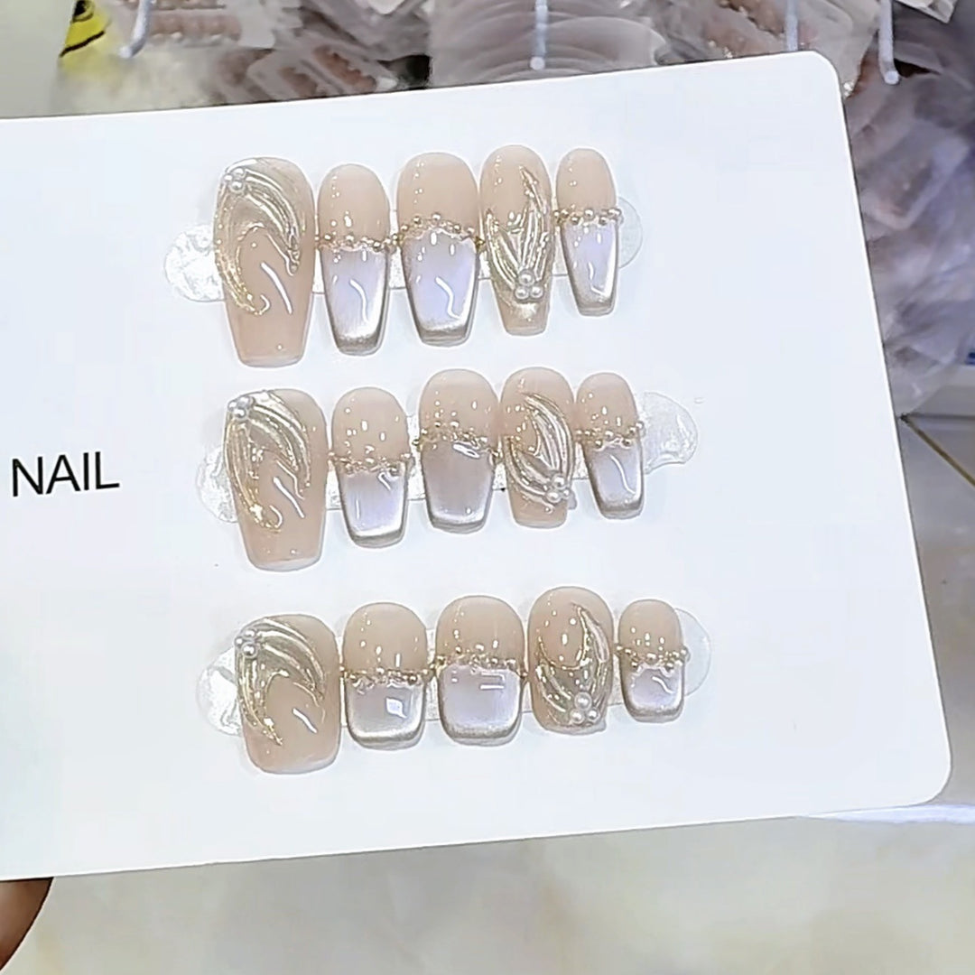 Artistic Press-On Nail Set with Elegant Design Kalsten