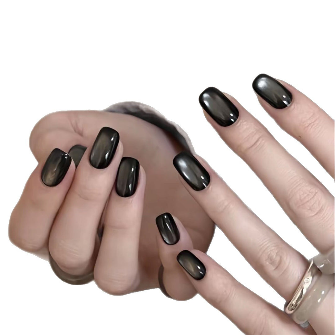 Stylish Press-On Nail Enhancements Kalsten