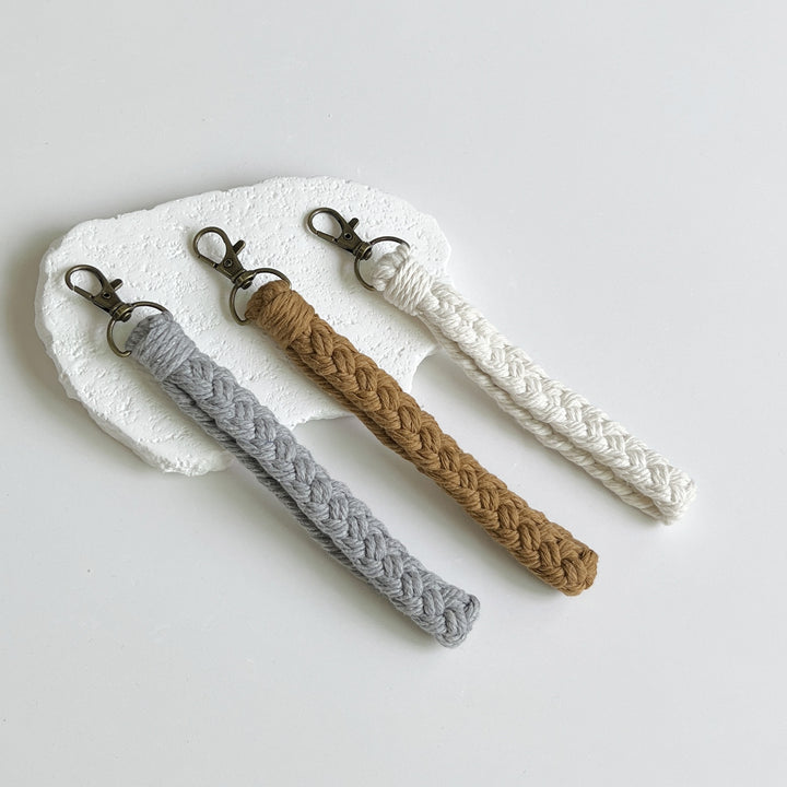Braided Keychain Holder Kalsten