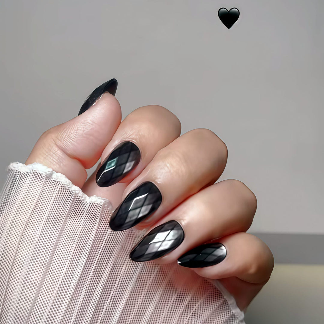 Artistic Diamond-Pattern Press-On Nails Kalsten