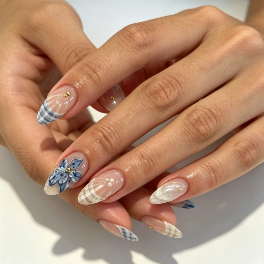 Artistic Floral Accent Press-On Nails Kalsten