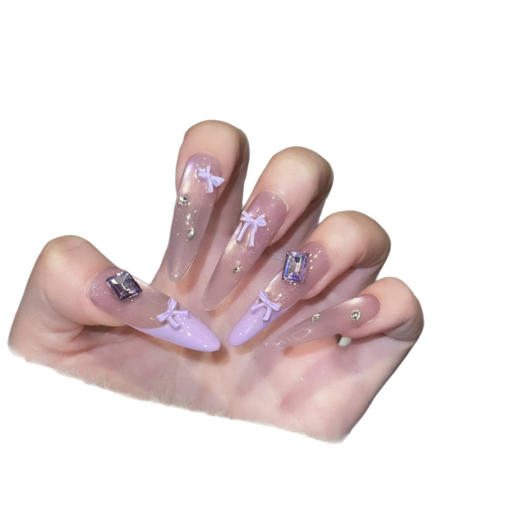 Elegant Handcrafted Press-On Nail Art Set Kalsten
