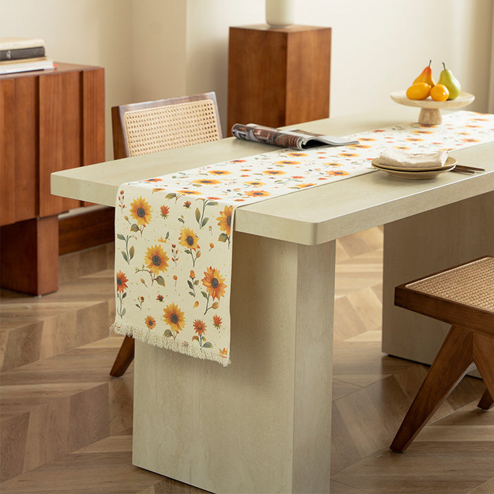 Woven table runner with floral meadow flowers jacquard and fringes Kalsten