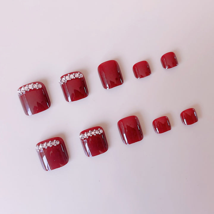 Acrylic nail set with elegant nail art and sparkle elements Kalsten