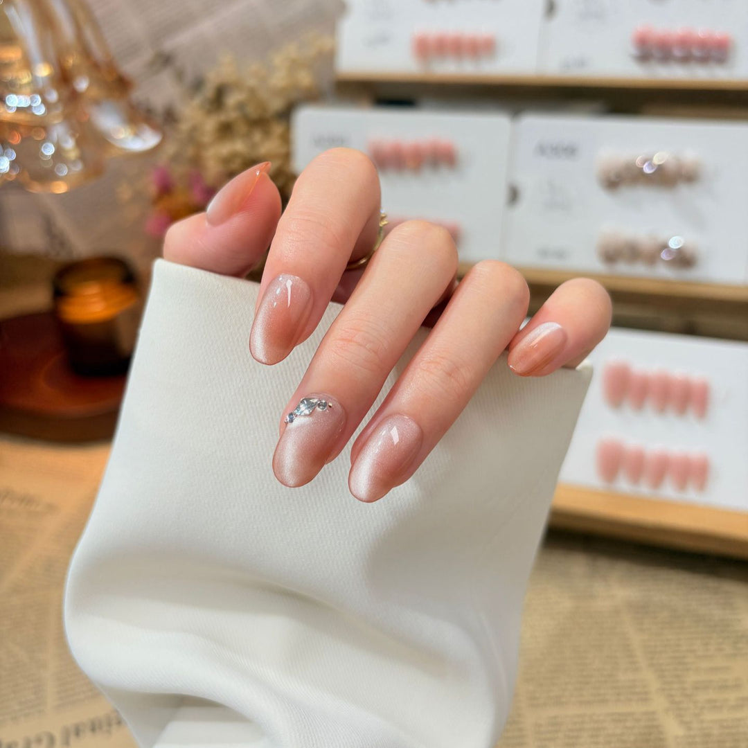 Elegant Press-On Nail Set with Crystal Accent Kalsten
