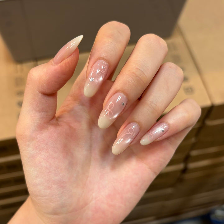 Themed Press-On Nail Art Set with Hello Kitty Designs Kalsten