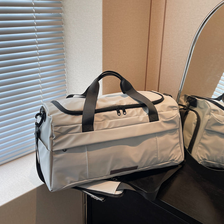 Spacious Multi-Compartment Travel Duffel Kalsten