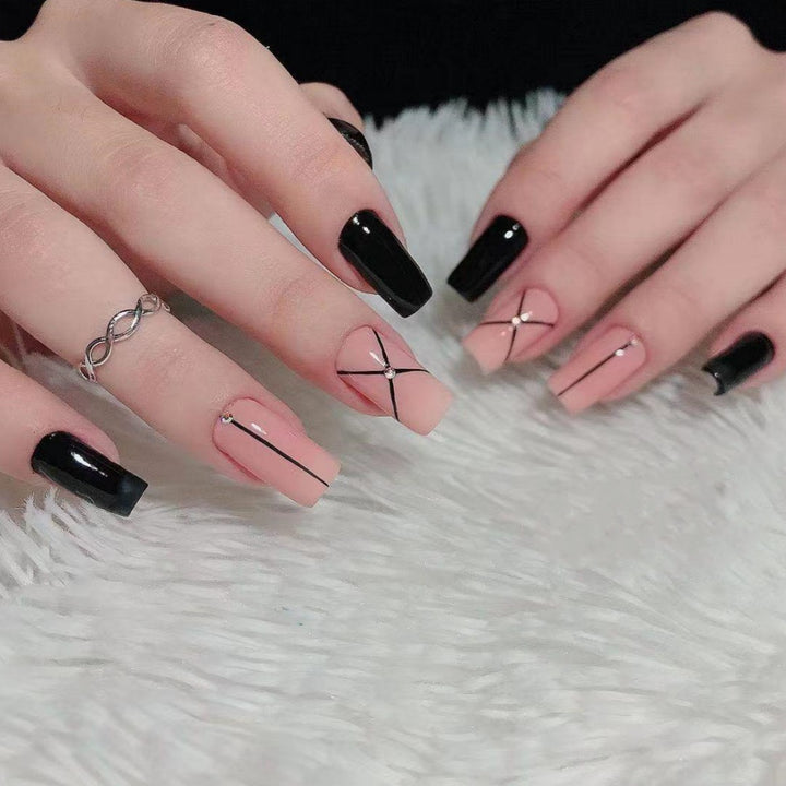 Stylish Geometric Pattern Nail Art Kalsten