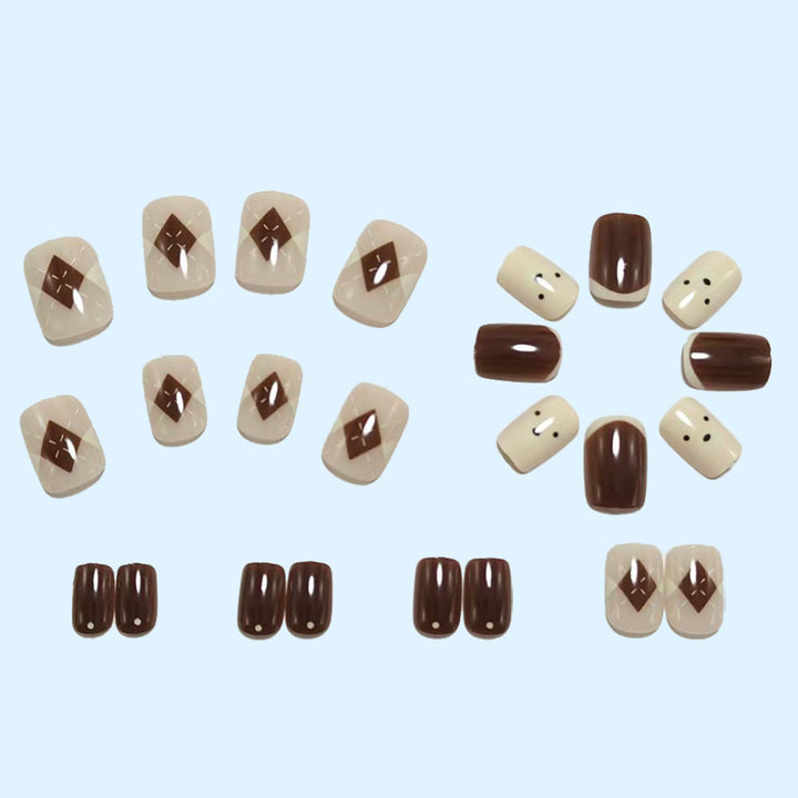 Creative press-on nails in elegant bear design Kalsten