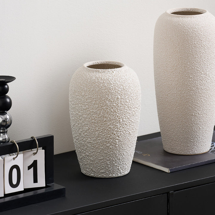 Stylish ceramic vase with textured design Kalsten