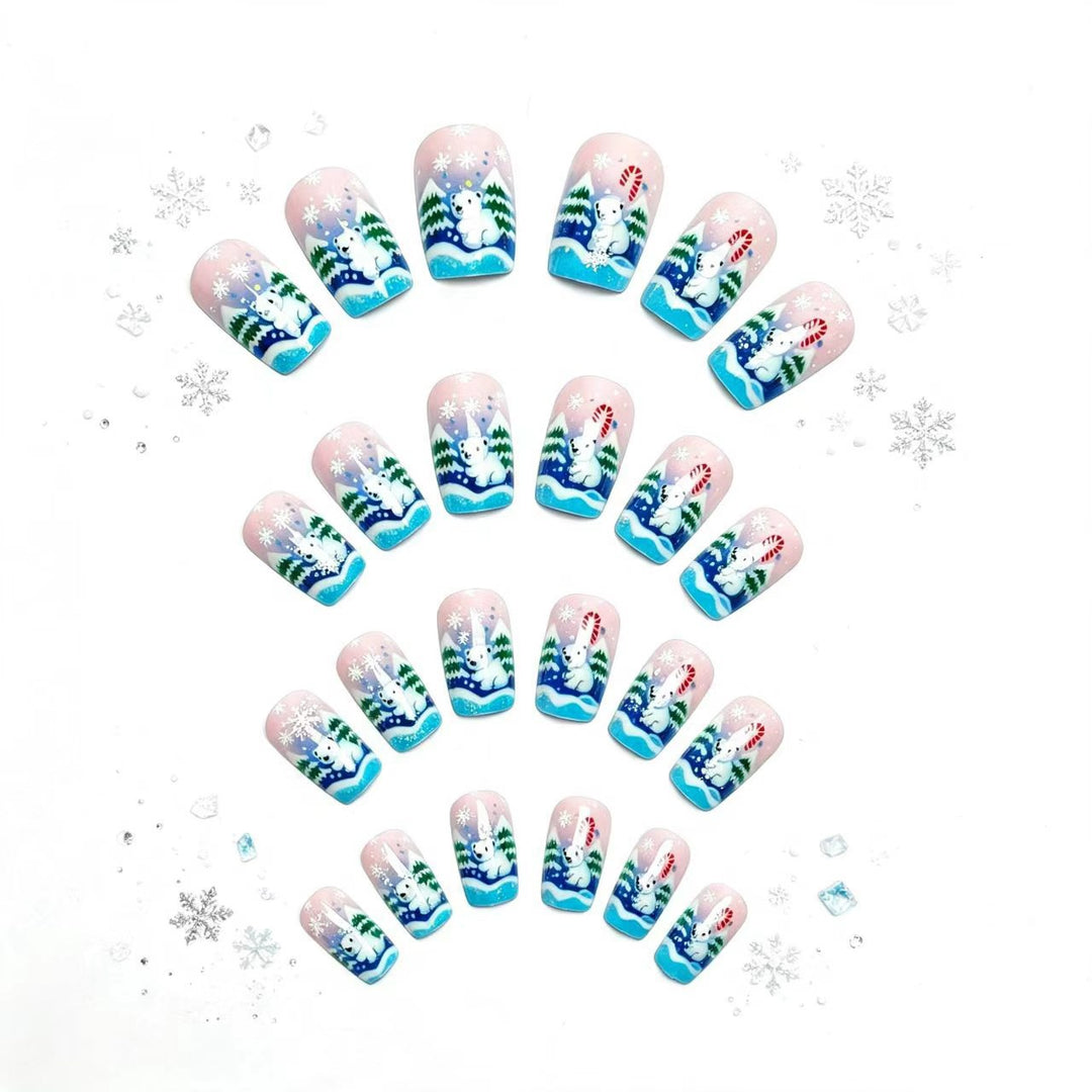 Holiday-Themed 3D Polar Bear Nail Art Kalsten