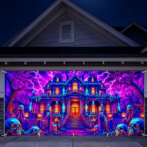 Large-format Halloween photo background made of weatherproof polyester with grommeted fastening edge and bright Haunted House motif