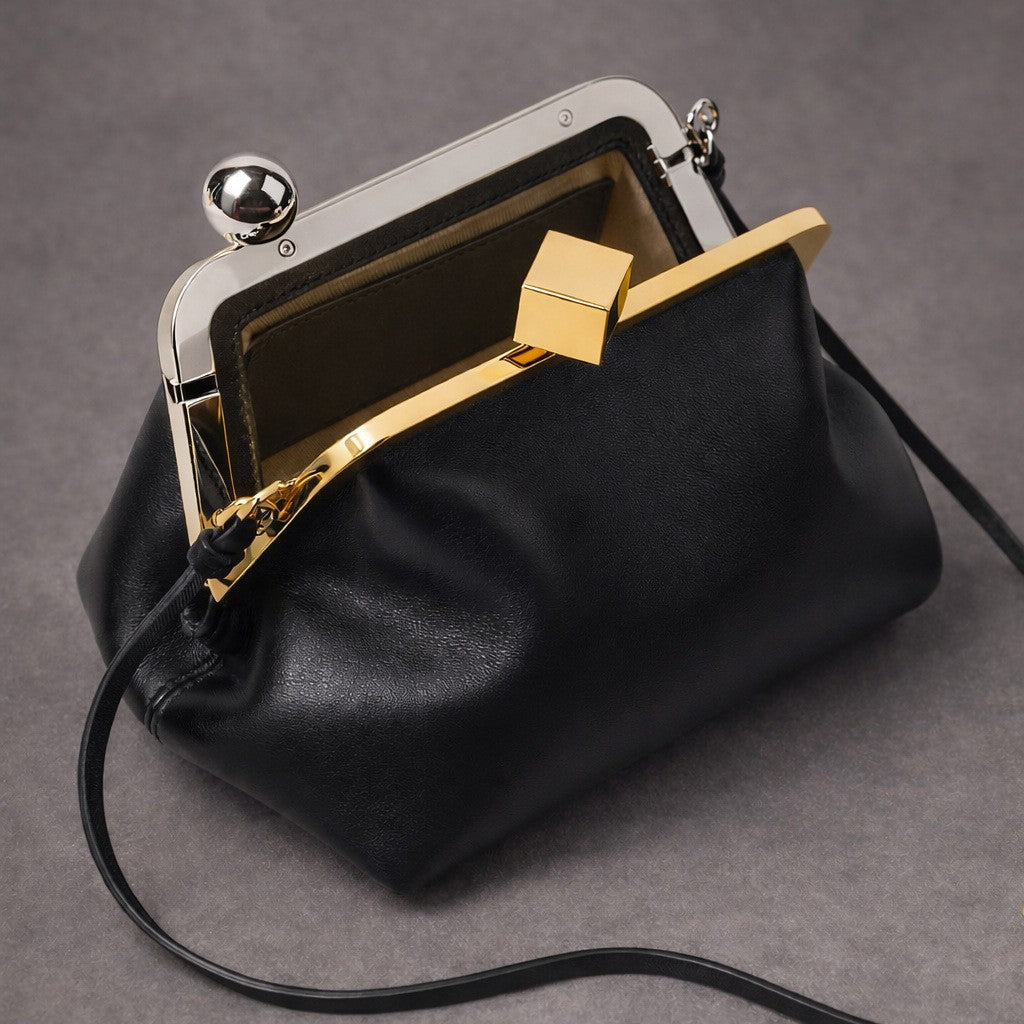 Elegant Crocodile-Effect Handheld Purse