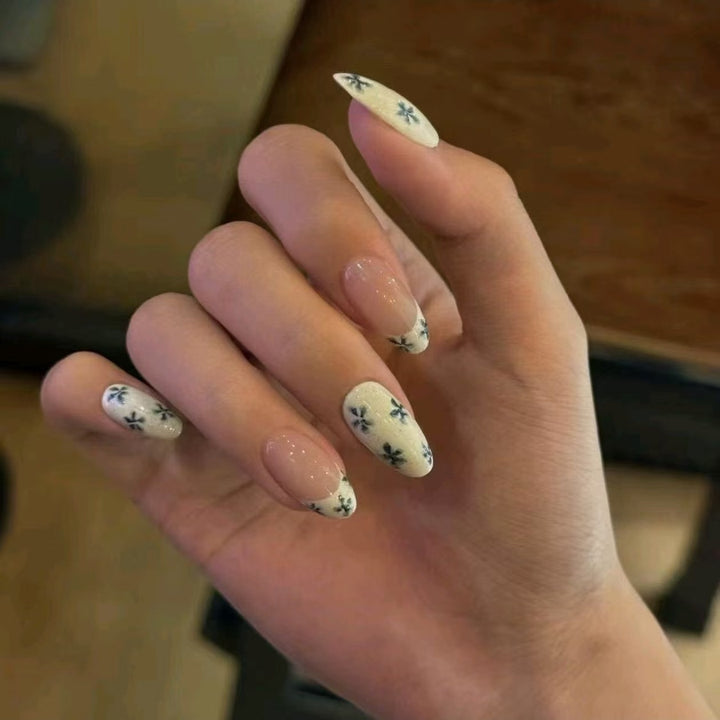 Stylish Press-On Nail Wraps Kalsten