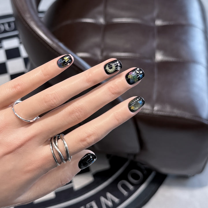 Galaxy-Themed Nail Art Set Kalsten