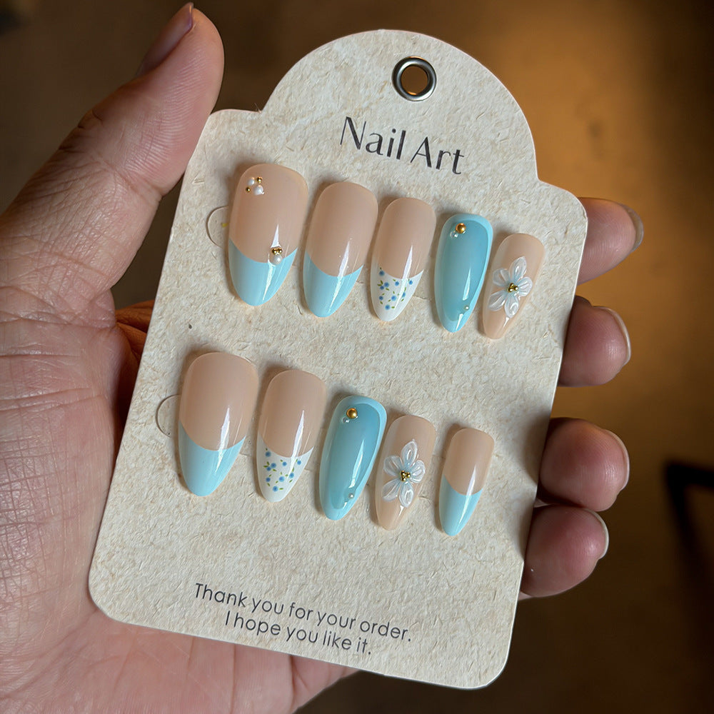 Glamorous Floral-Accent Press-On Nail Set Kalsten
