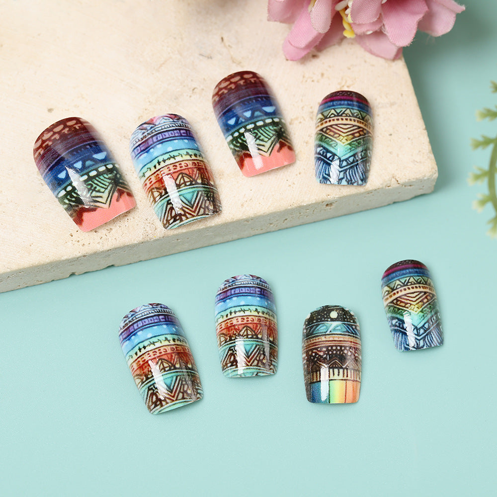 Creative Art Nails in Ethno Design Kalsten