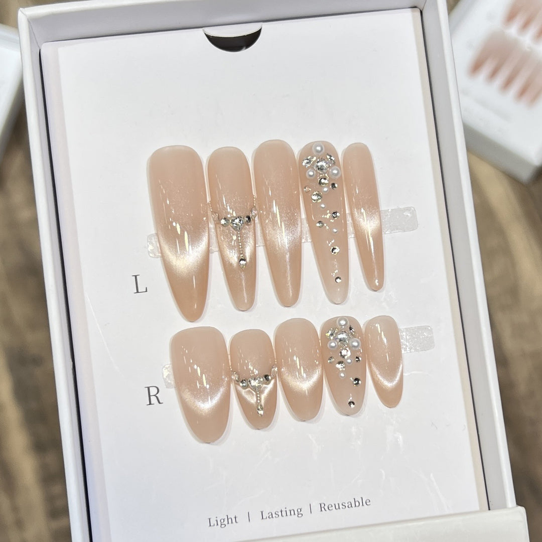 Decorative Press-On Nail Set Kalsten