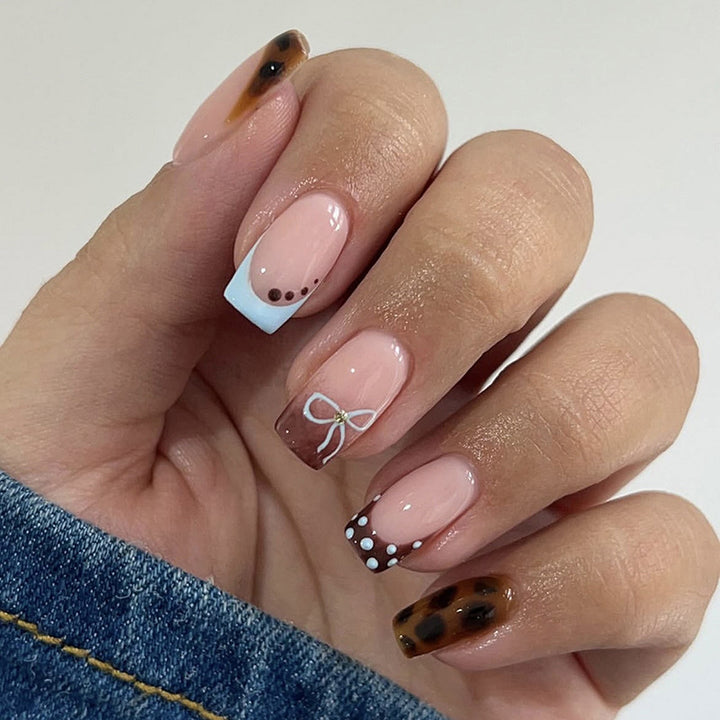 Stylish Decorative Press-On Nail Set with Trendy Patterns Kalsten