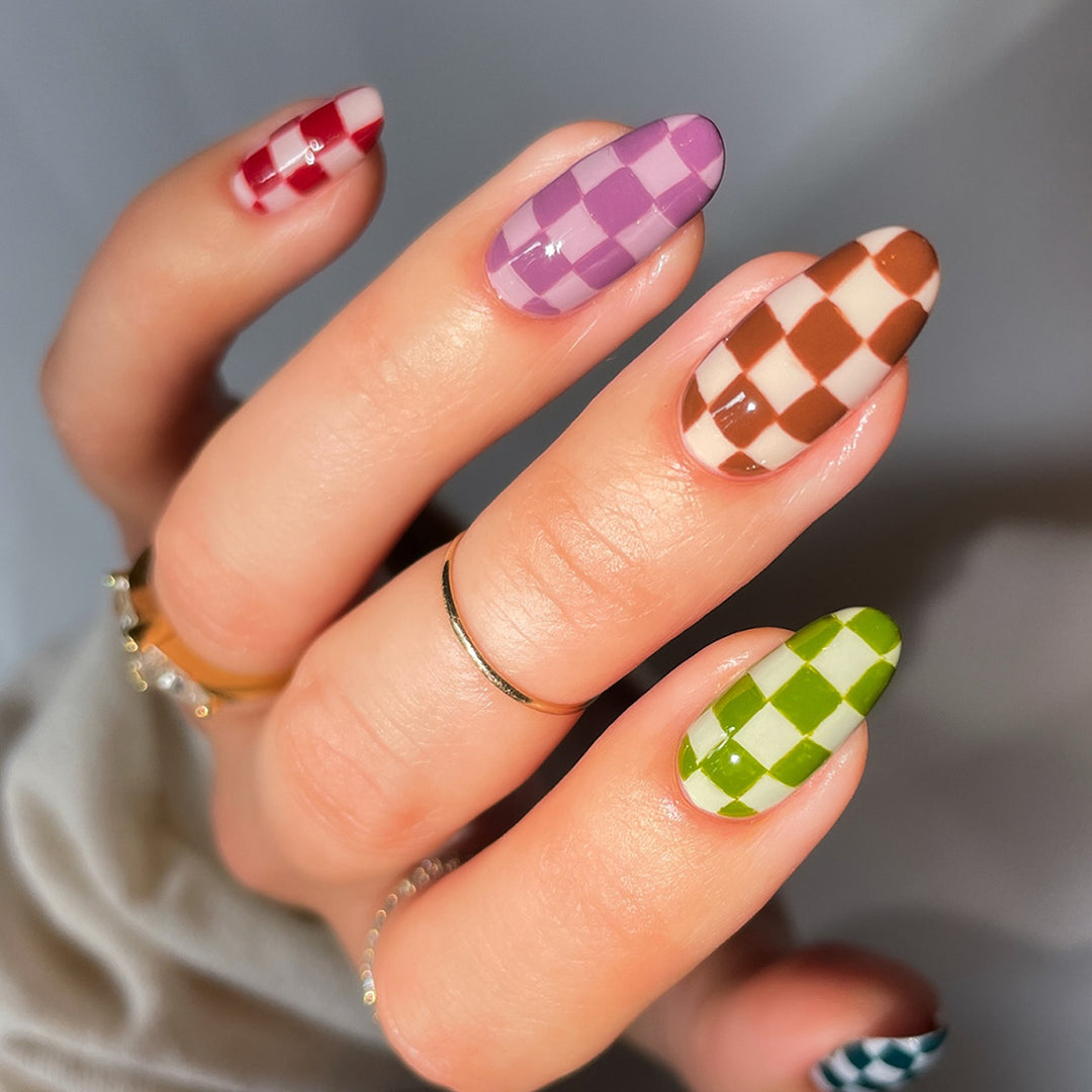 Artificial Nails in Modern Checkerboard Design Kalsten