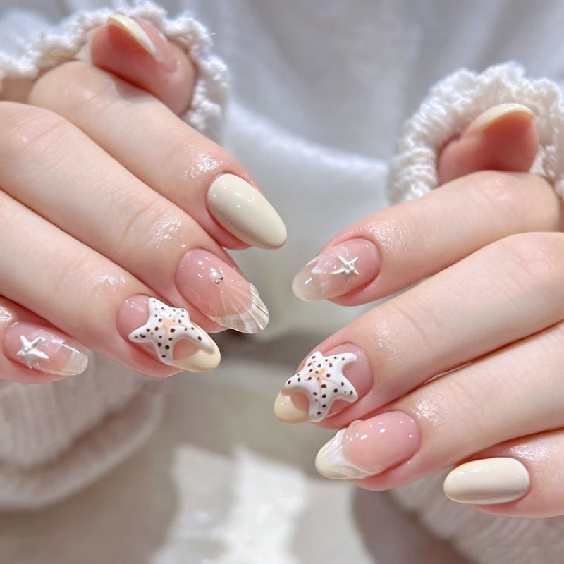 Artful Nail Tips in Maritime Design Kalsten